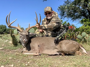 Bowhunting Texas for trophy whitetail deer